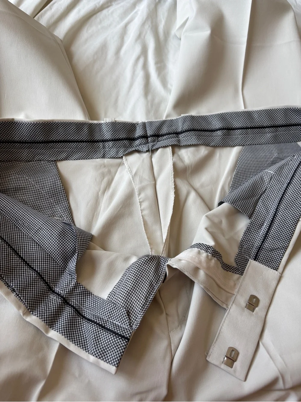 Men’s Ivory Cream Formal Dress Pants Size 40 Brand New Never Worn